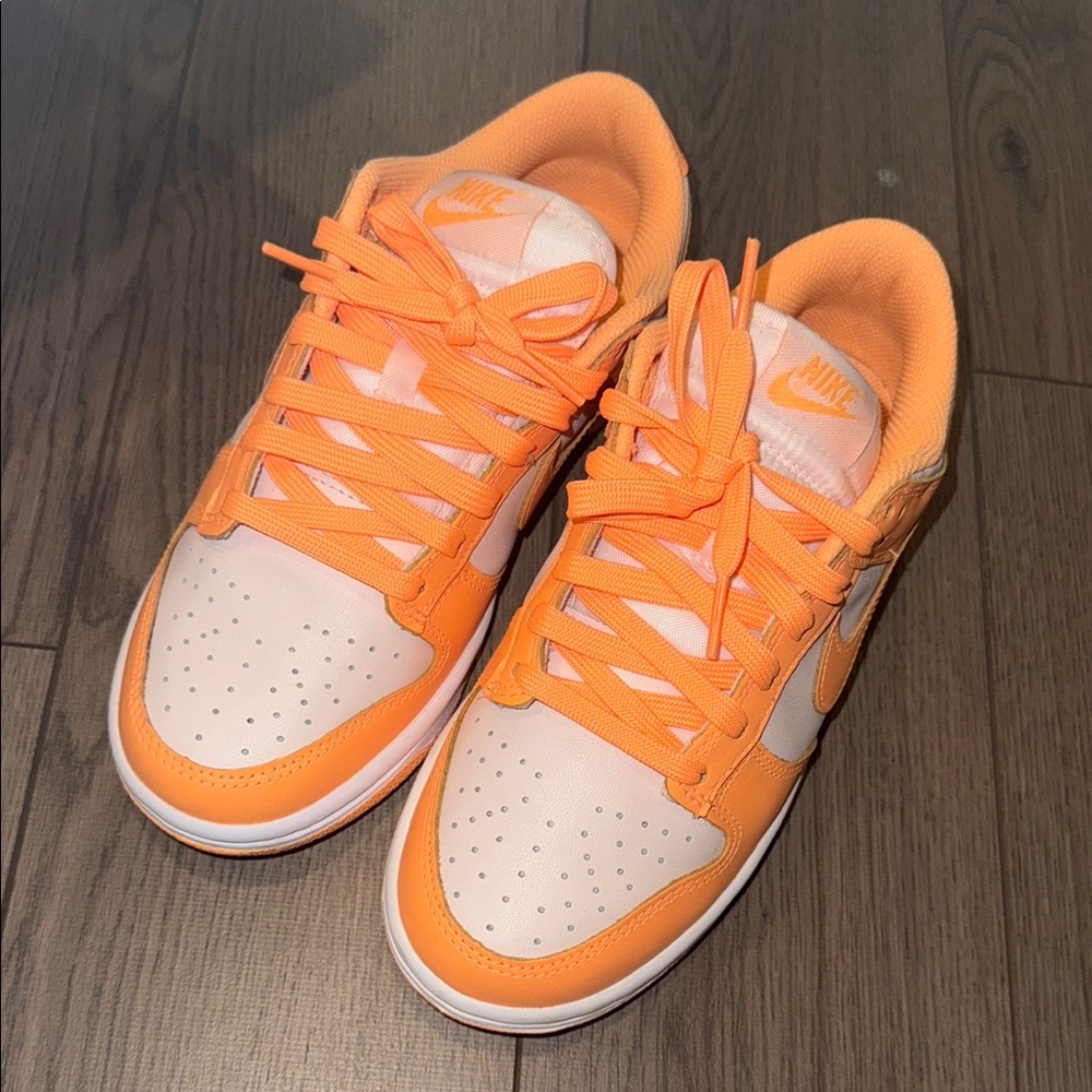 Nike Dunk Low Peach